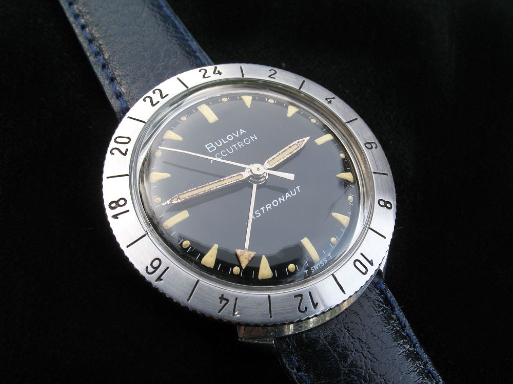 đồng hồ Bulova Accutron Astronaut