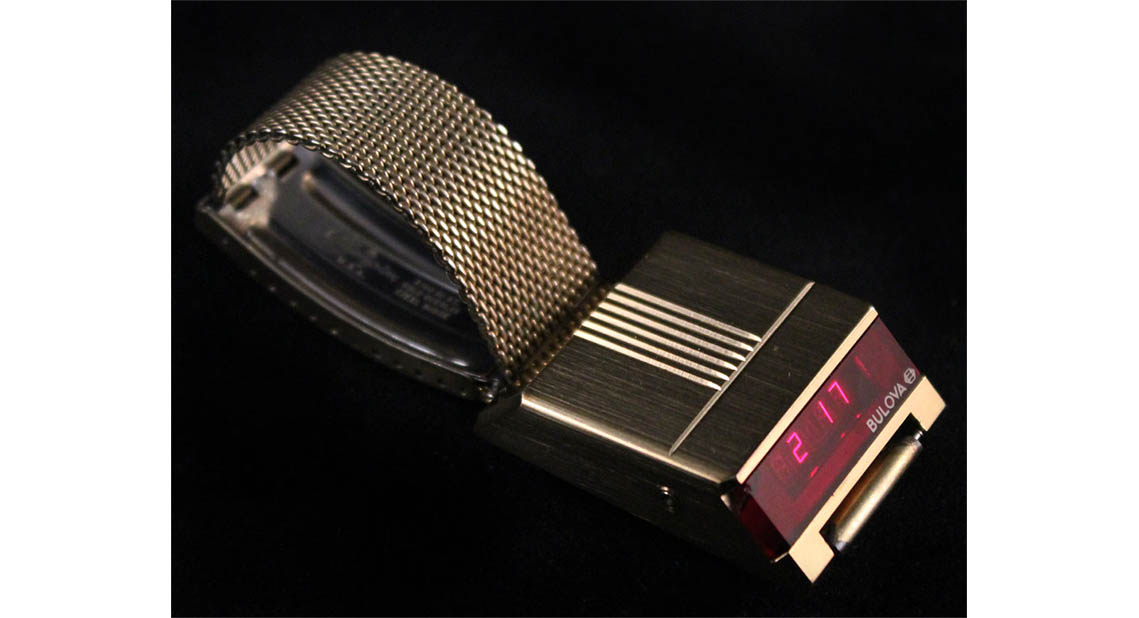 Đồng hồ Bulova Computrong LED