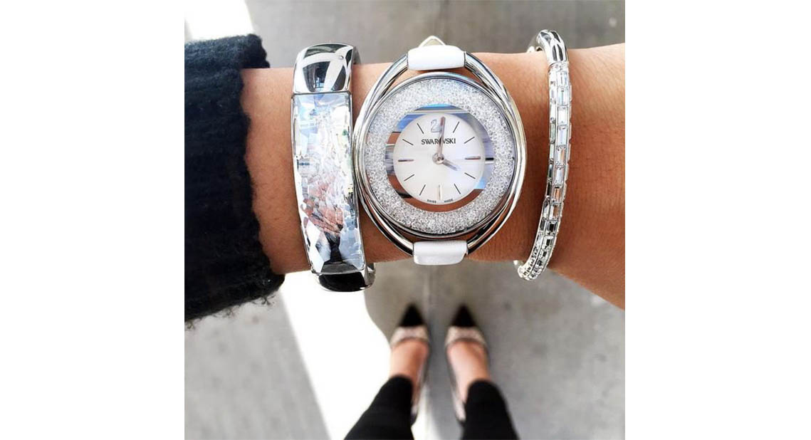 Đồng hồ đeo tay cho bạn nữ có phong cách nhẹ nhàng, nữ tính