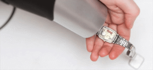 Muôn vàn cách xử lý nước vào đồng hồ trên mạng - liệu có an toàn?