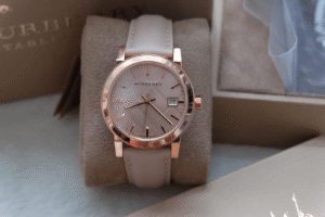 Đồng hồ Burberry - đẳng cấp là mãi mãi