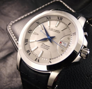 Đồng hồ mặt kính Sapphire chất lượng trường tồn với thời gian