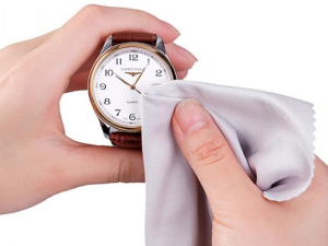 Tất tần tật về vệ sinh dây da đồng hồ bạn nên biết