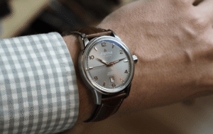 Đồng hồ Alpina - thương hiệu đa quốc gia trường tồn cùng bao biến cố lịch sử